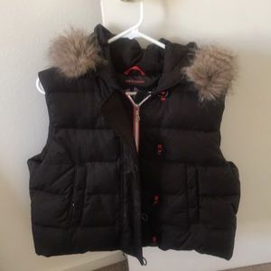 Puffy winter hooded vest